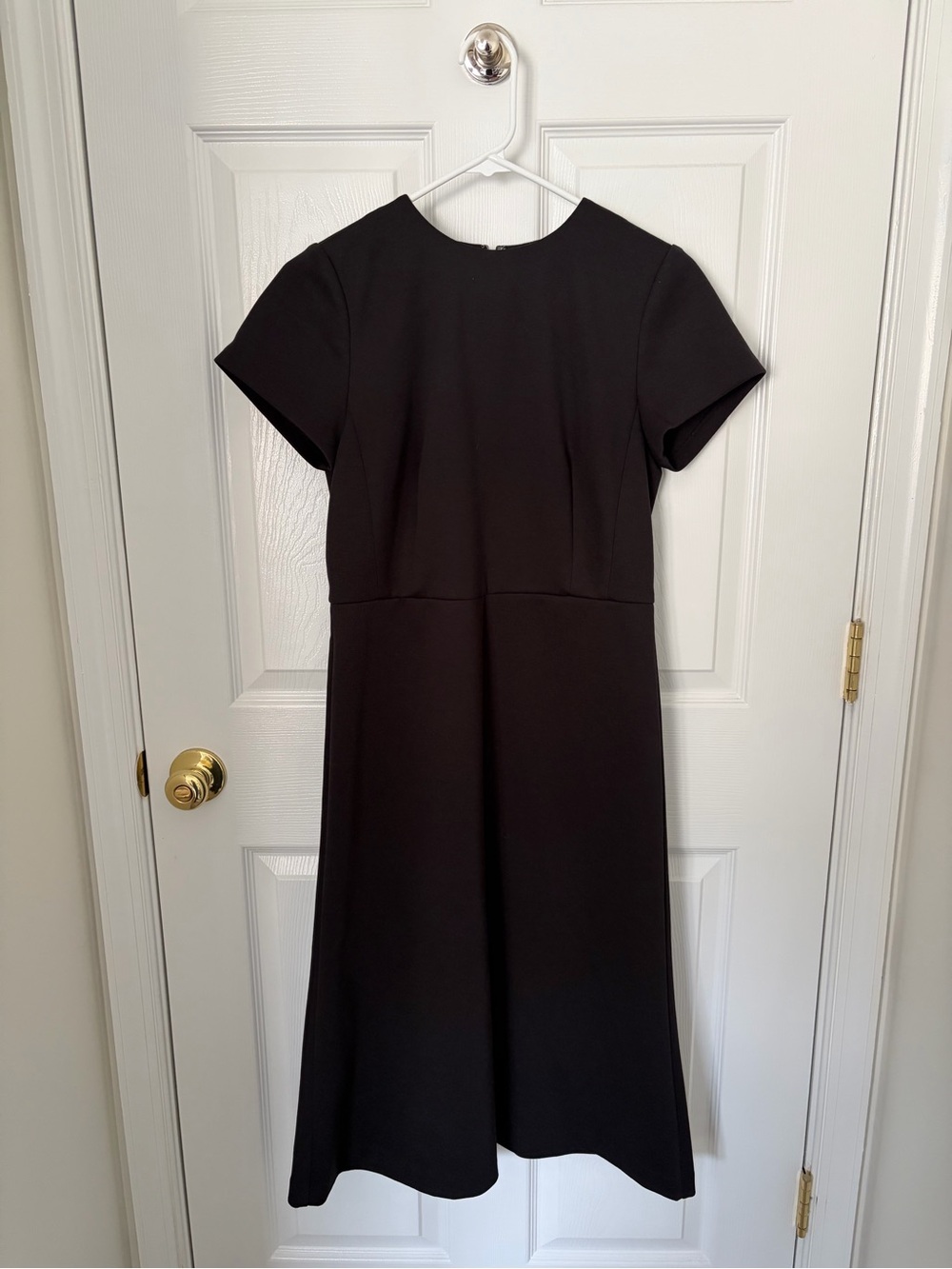 Classic Black Short-Sleeve A-Line Dress (4)